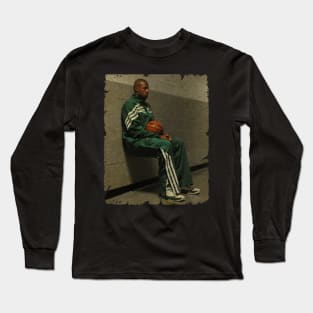 Ray Allen in Locker Room Boston Celtics Long Sleeve T-Shirt